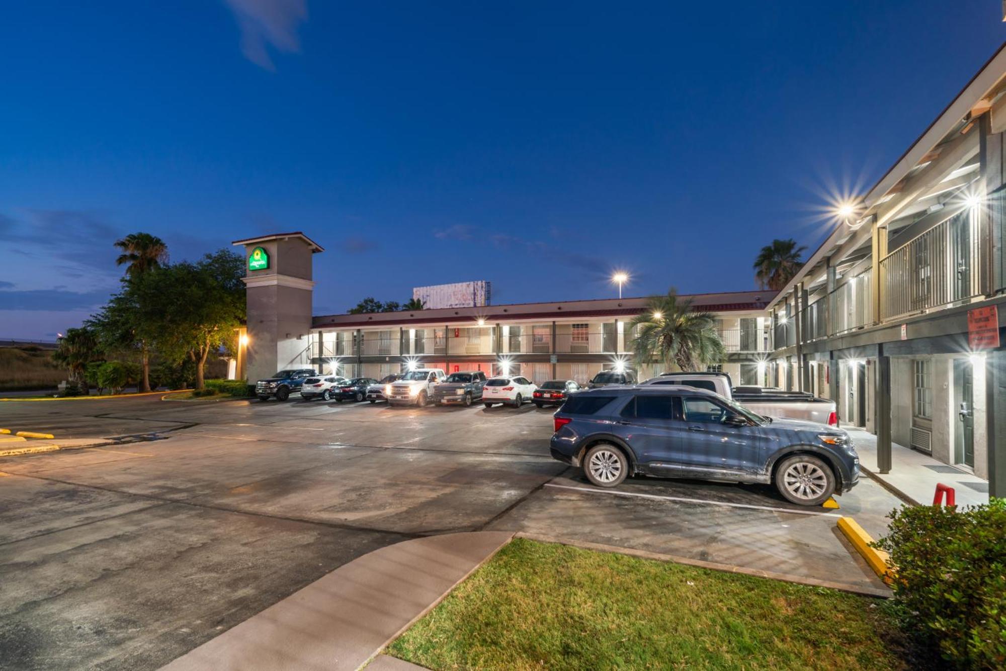La Quinta Inn By Wyndham Corpus Christi North Екстер'єр фото