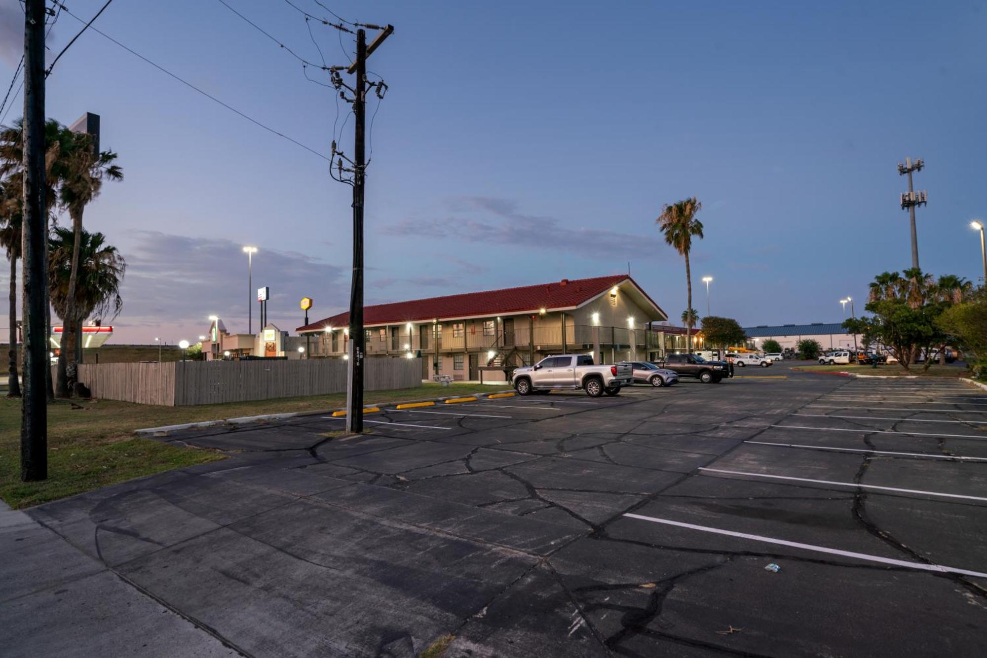 La Quinta Inn By Wyndham Corpus Christi North Екстер'єр фото