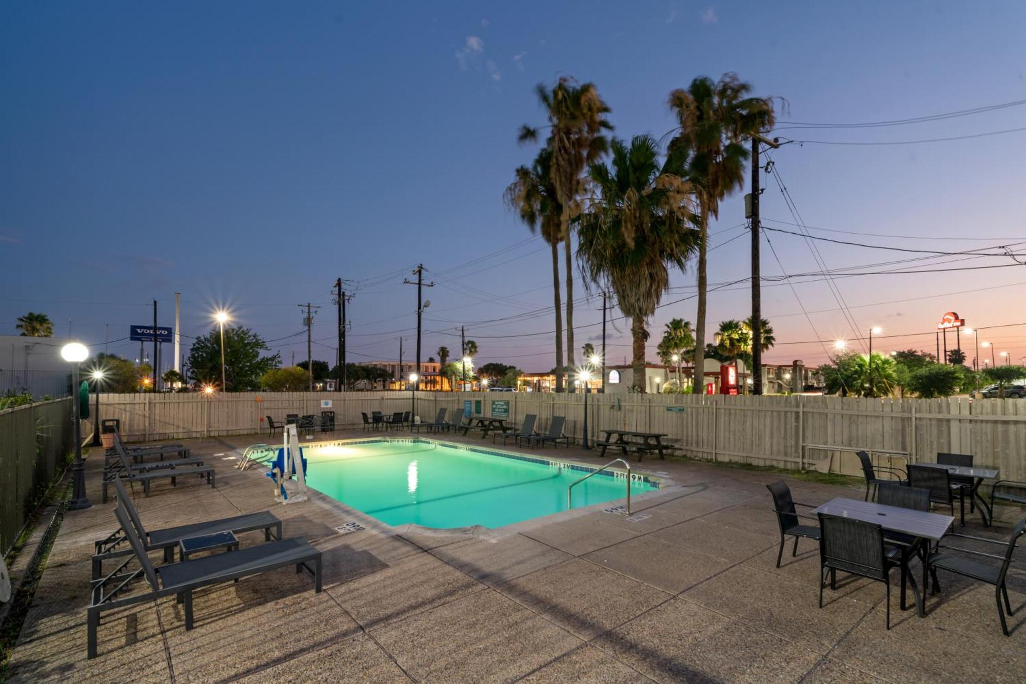 La Quinta Inn By Wyndham Corpus Christi North Екстер'єр фото