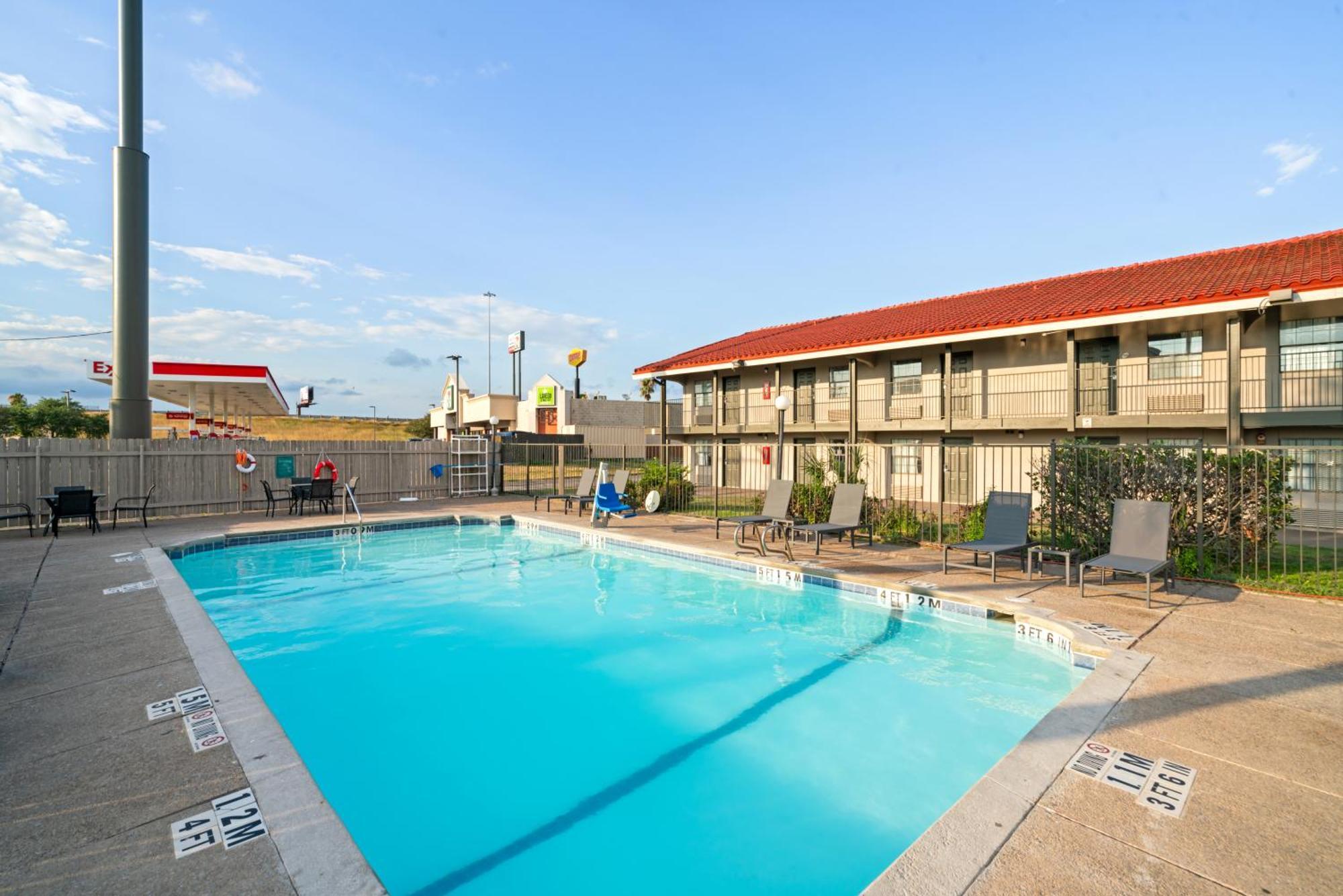 La Quinta Inn By Wyndham Corpus Christi North Екстер'єр фото