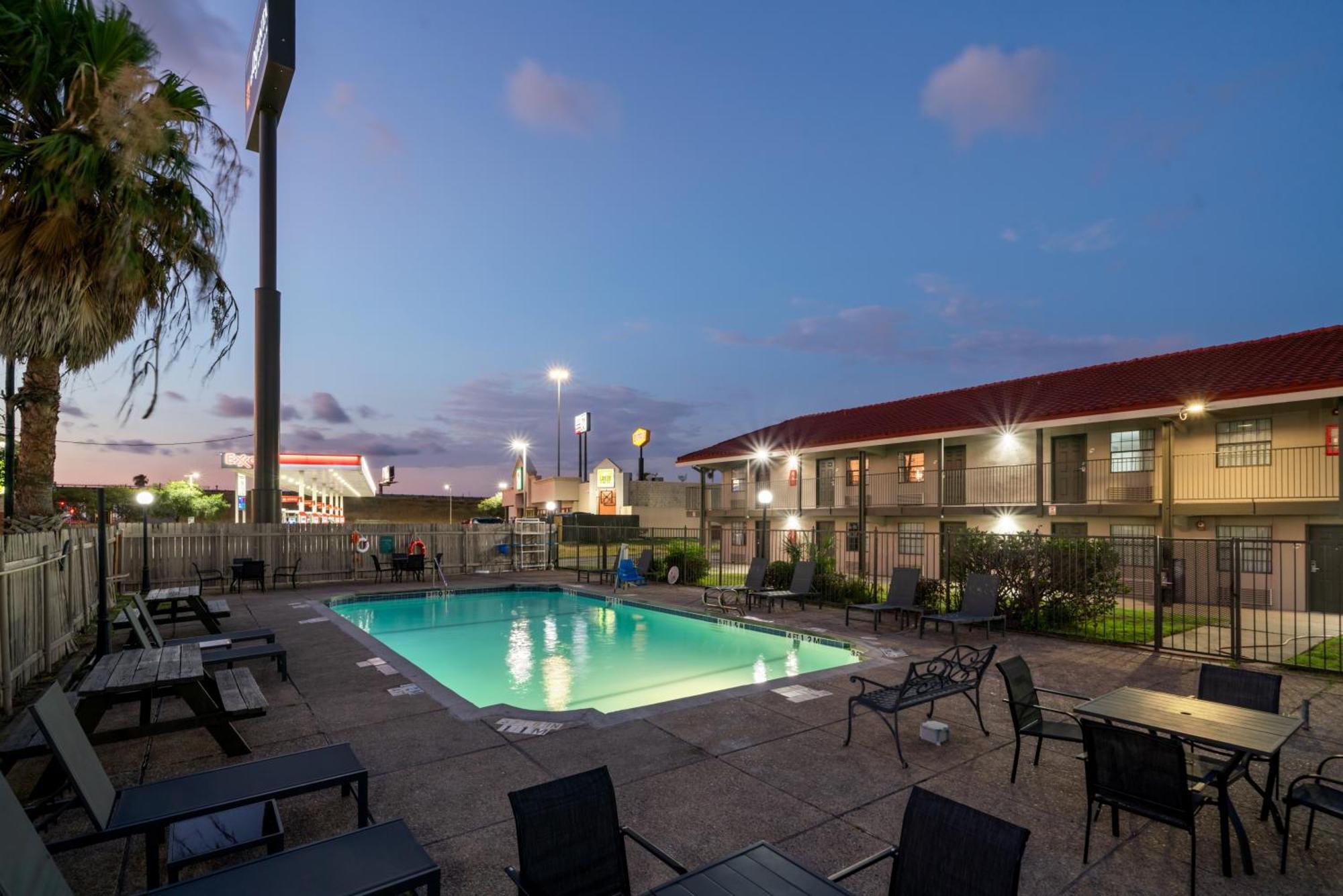La Quinta Inn By Wyndham Corpus Christi North Екстер'єр фото