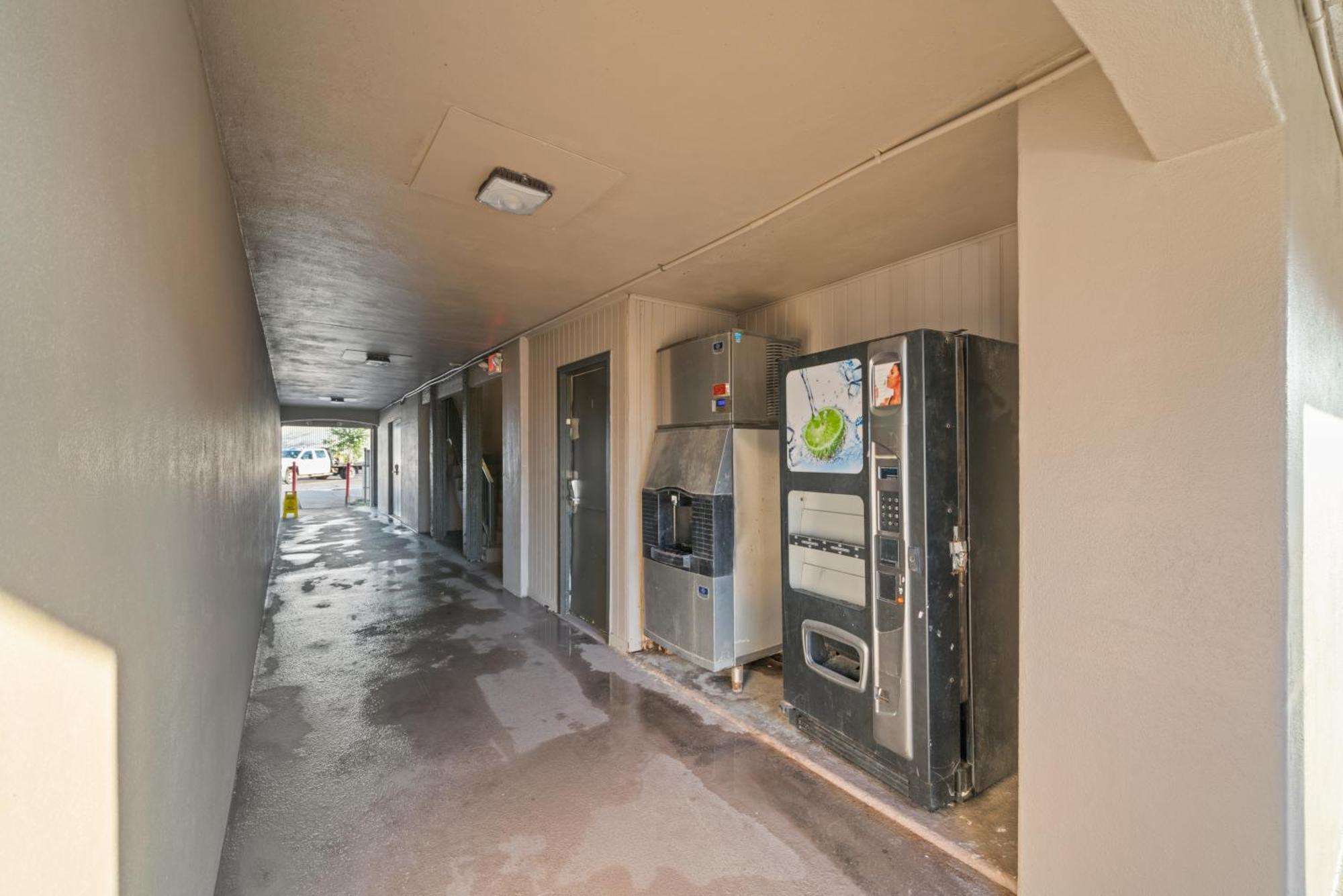 La Quinta Inn By Wyndham Corpus Christi North Екстер'єр фото