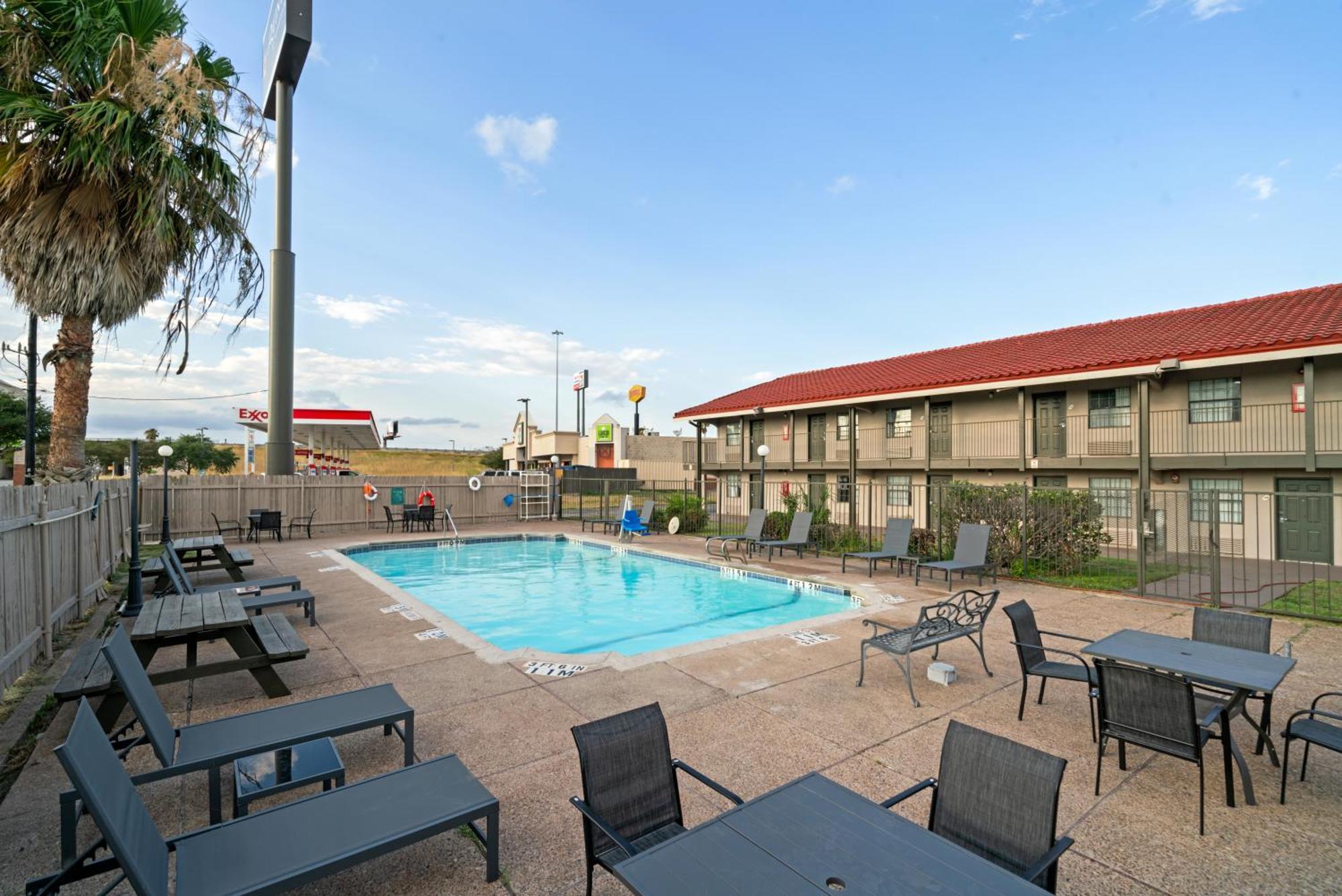 La Quinta Inn By Wyndham Corpus Christi North Екстер'єр фото