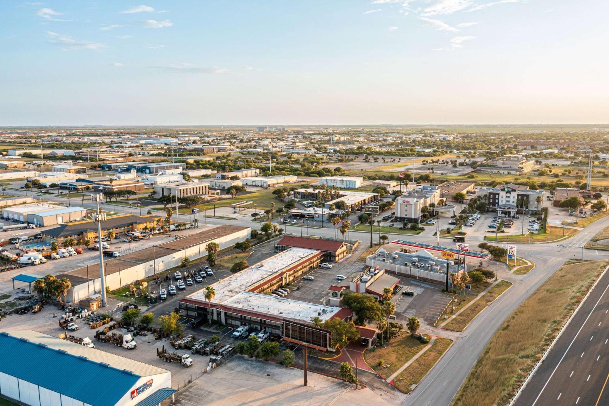La Quinta Inn By Wyndham Corpus Christi North Екстер'єр фото