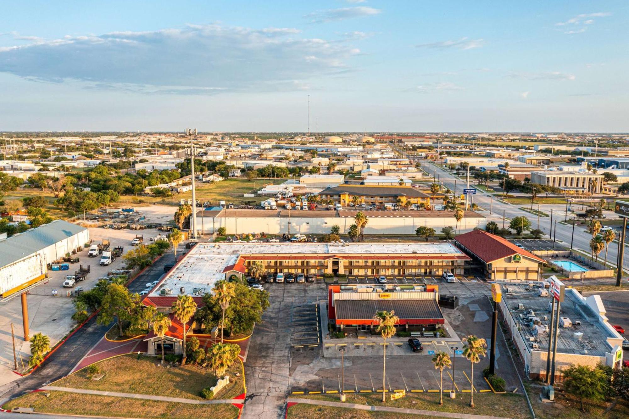 La Quinta Inn By Wyndham Corpus Christi North Екстер'єр фото