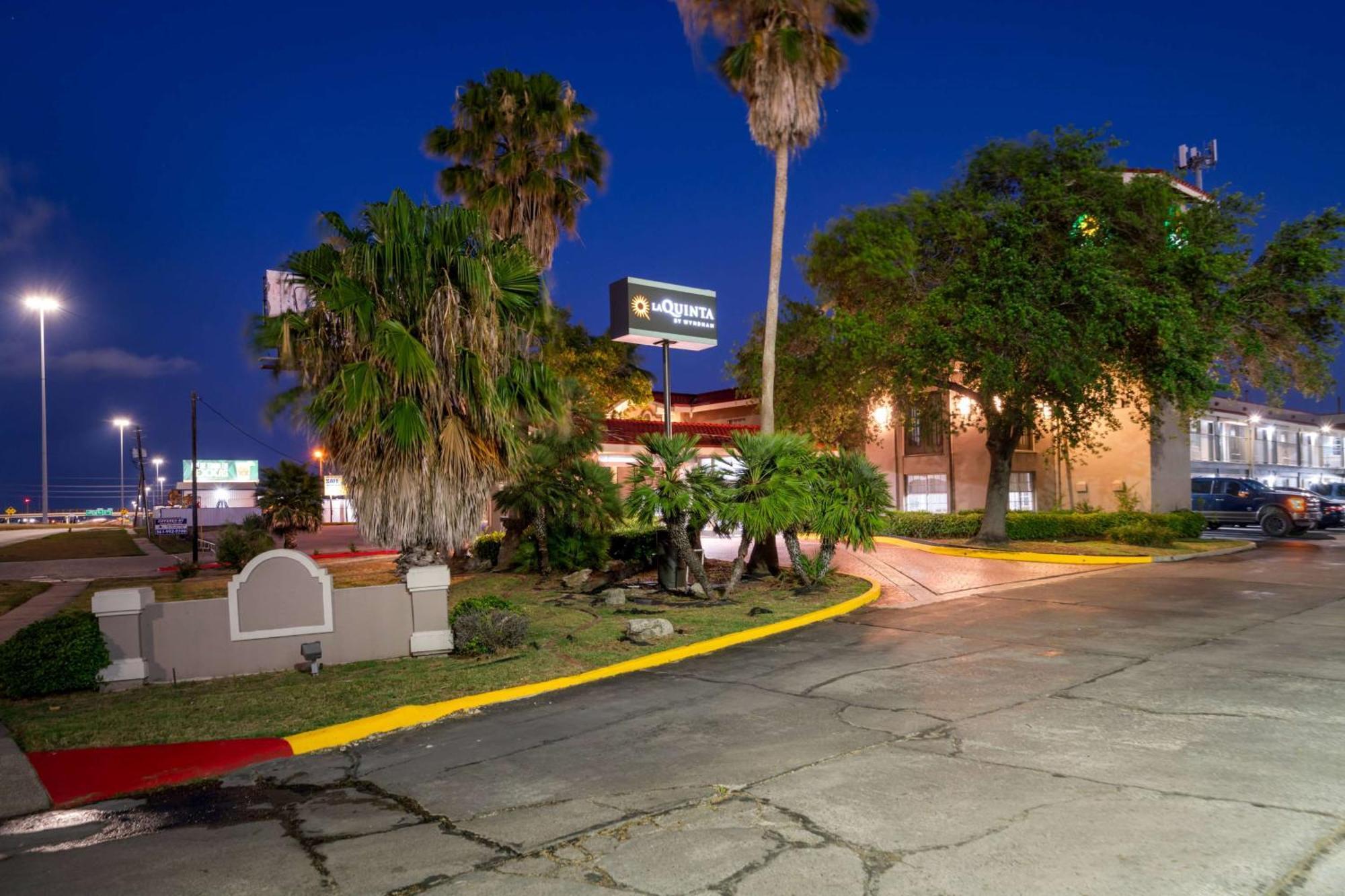 La Quinta Inn By Wyndham Corpus Christi North Екстер'єр фото